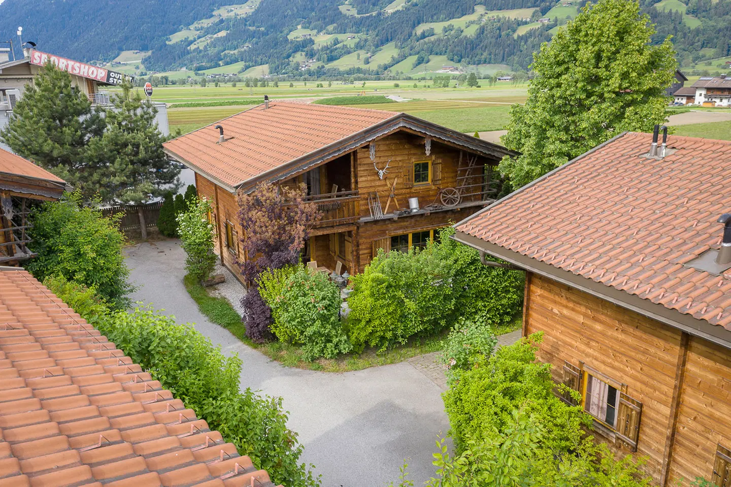 Almdorf Chalets EXTERIOR