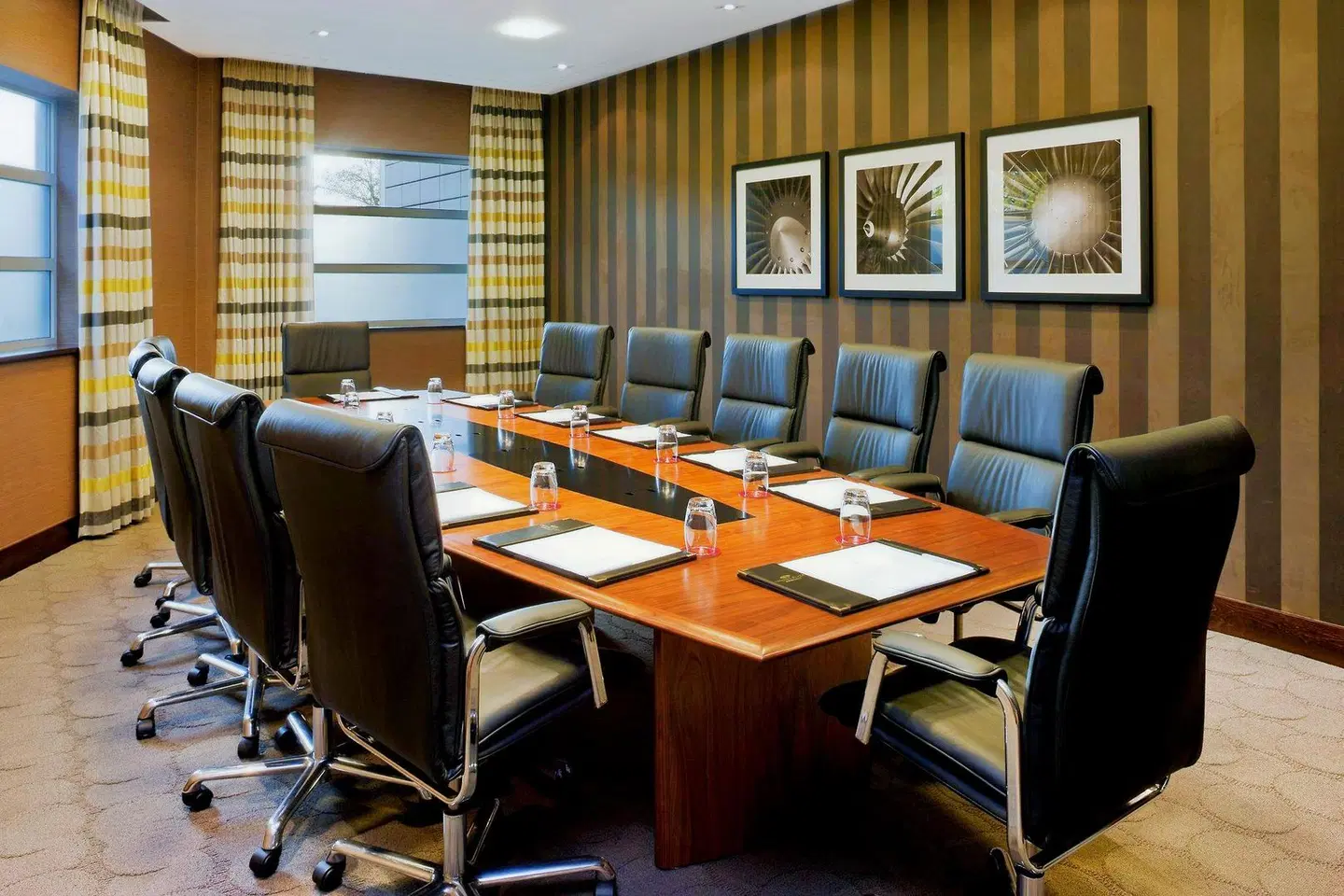Crowne Plaza London - Gatwick Airport by IHG Konferenz