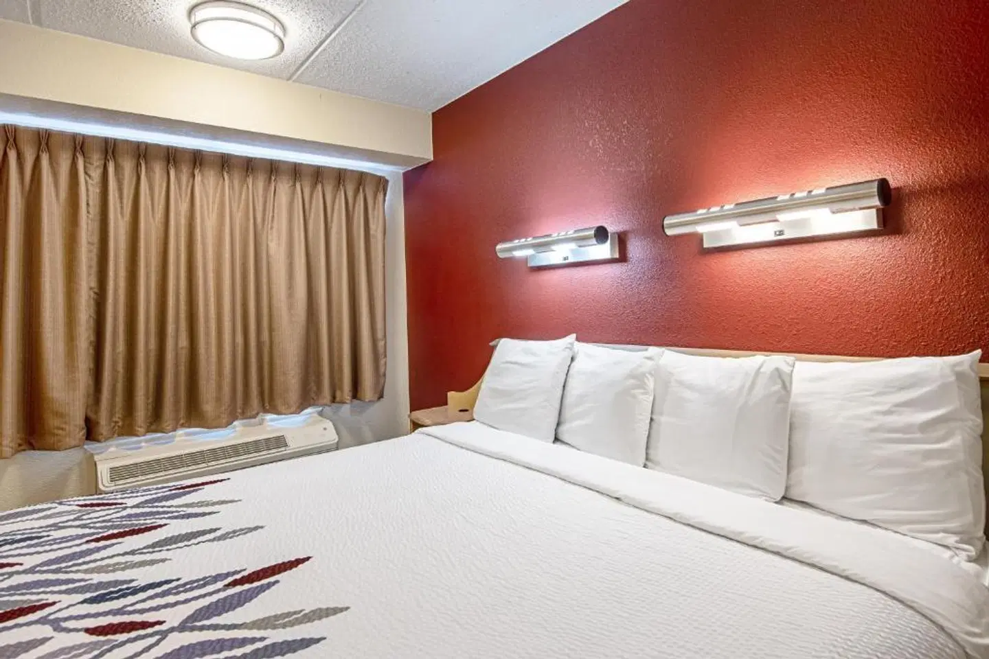 Red Roof Inn Albany Airport ROOM_EXAMPLE