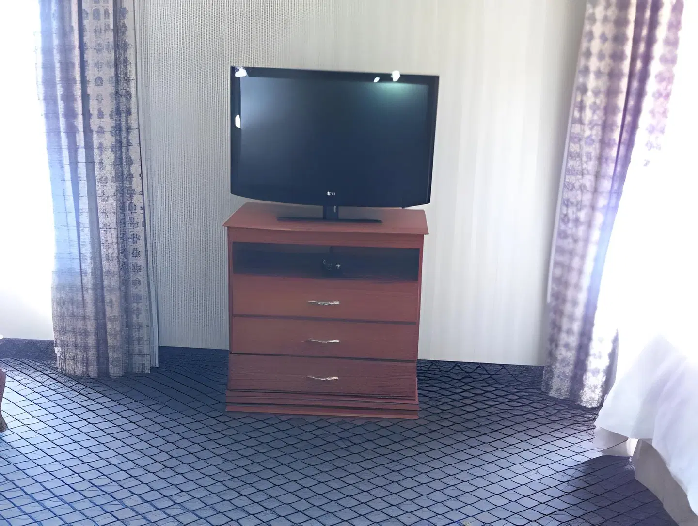 Hampton Inn & Suites Jamestown ROOM_EXAMPLE