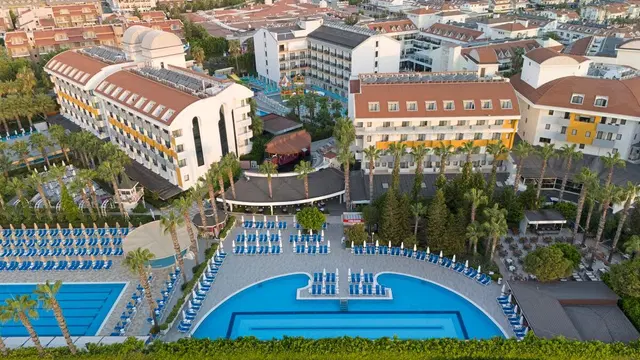 Hane Family Resort EXTERIOR