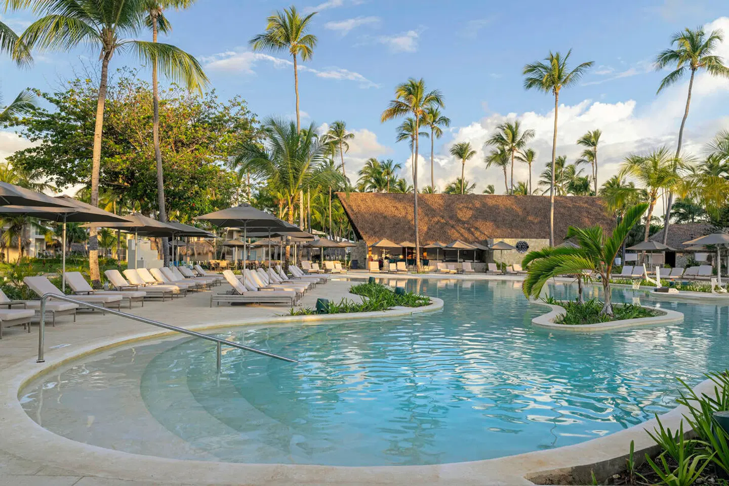 Family Selection at Grand Palladium Select Bávaro OUTDOOR_POOL
