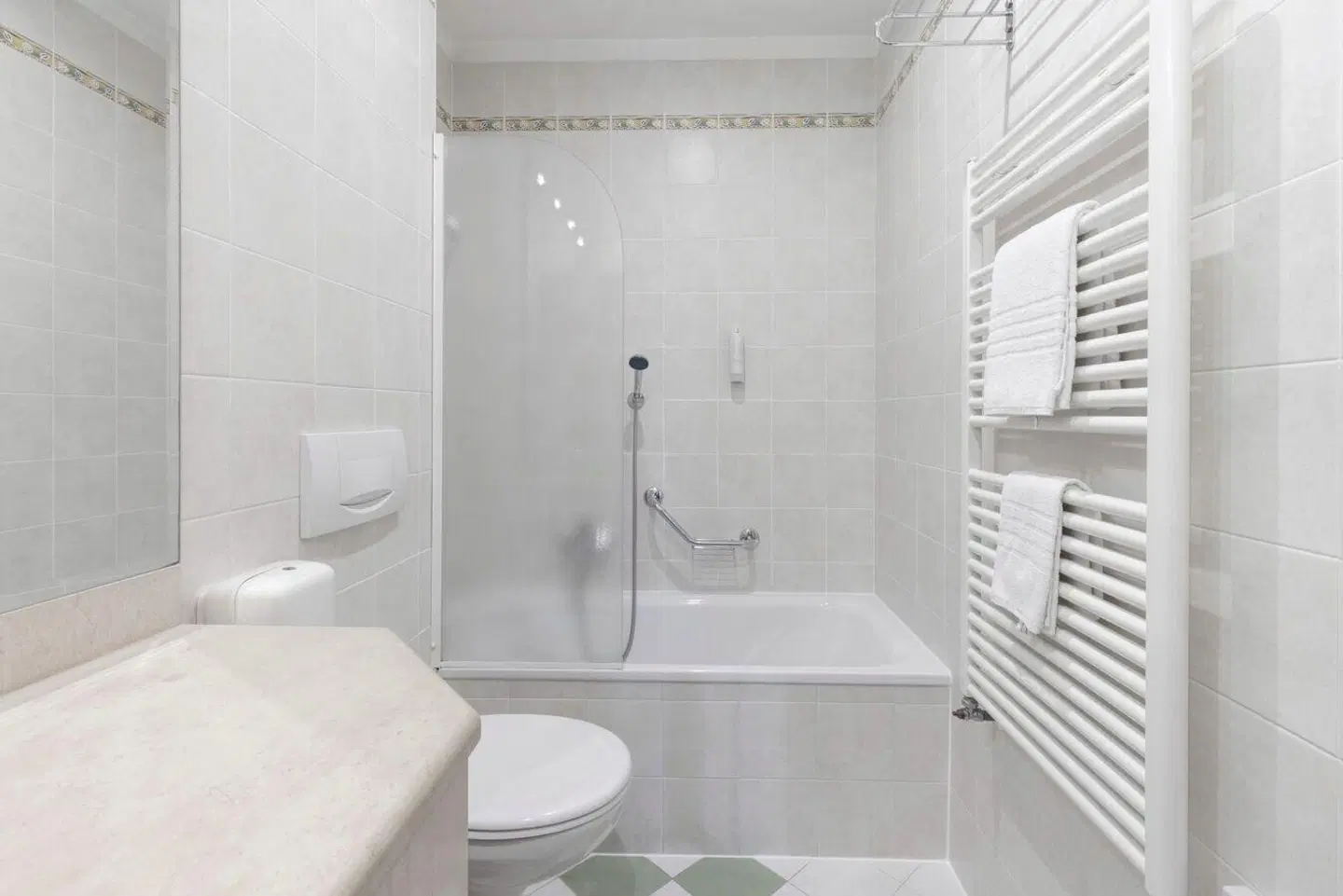 Hotel Delfino Lugano Badezimmer
