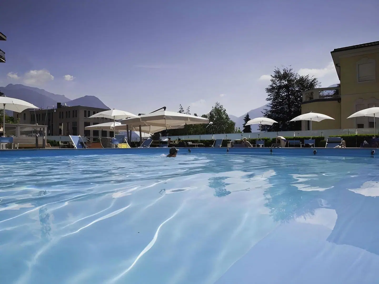 Hotel Delfino Lugano OUTDOOR_POOL