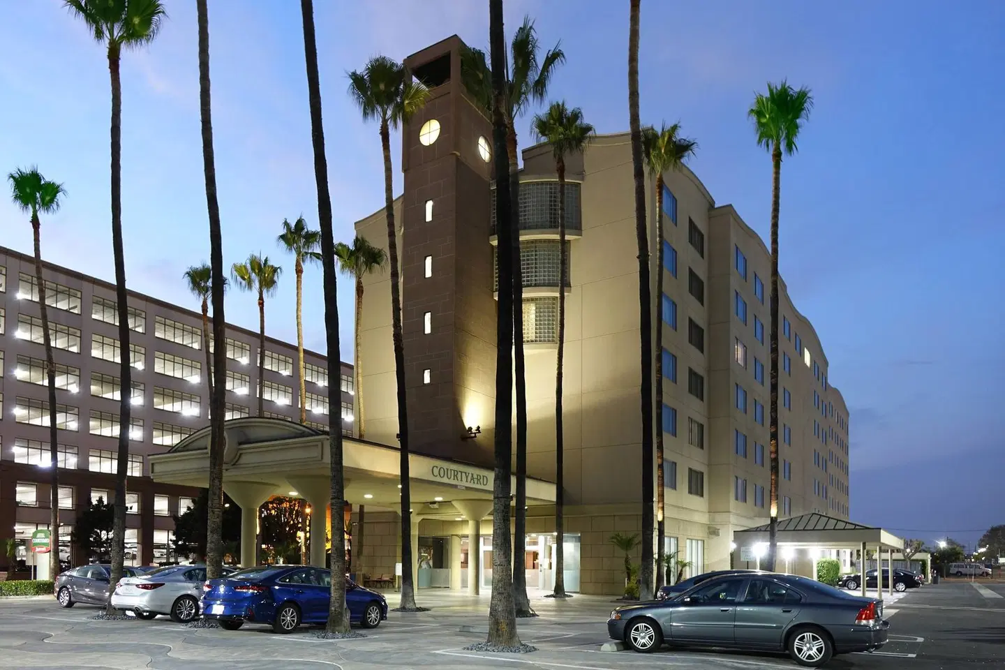 Courtyard by Marriott Los Angeles LAX/Century Boulevard EXTERIOR