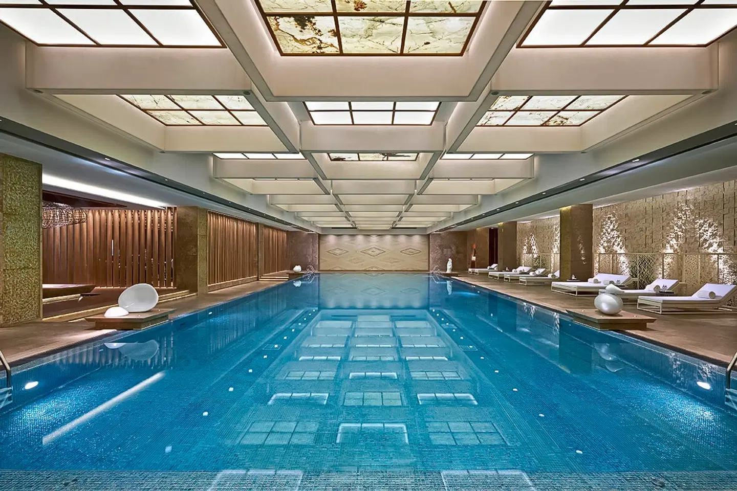 Mandarin Oriental Pudong, Shanghai Hallenbad
