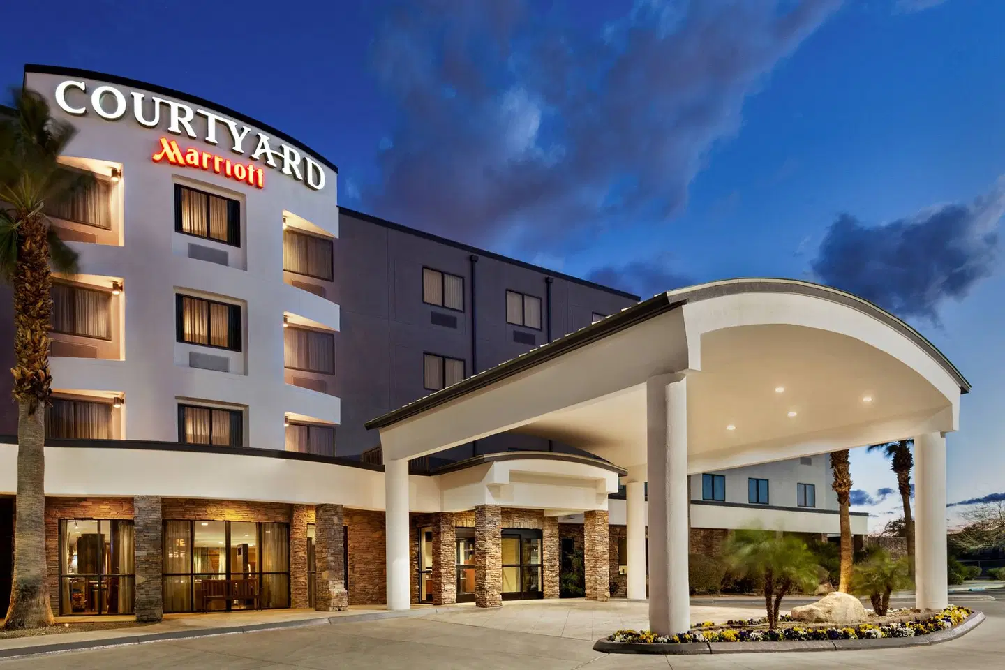 Courtyard by Marriott Las Vegas South EXTERIOR