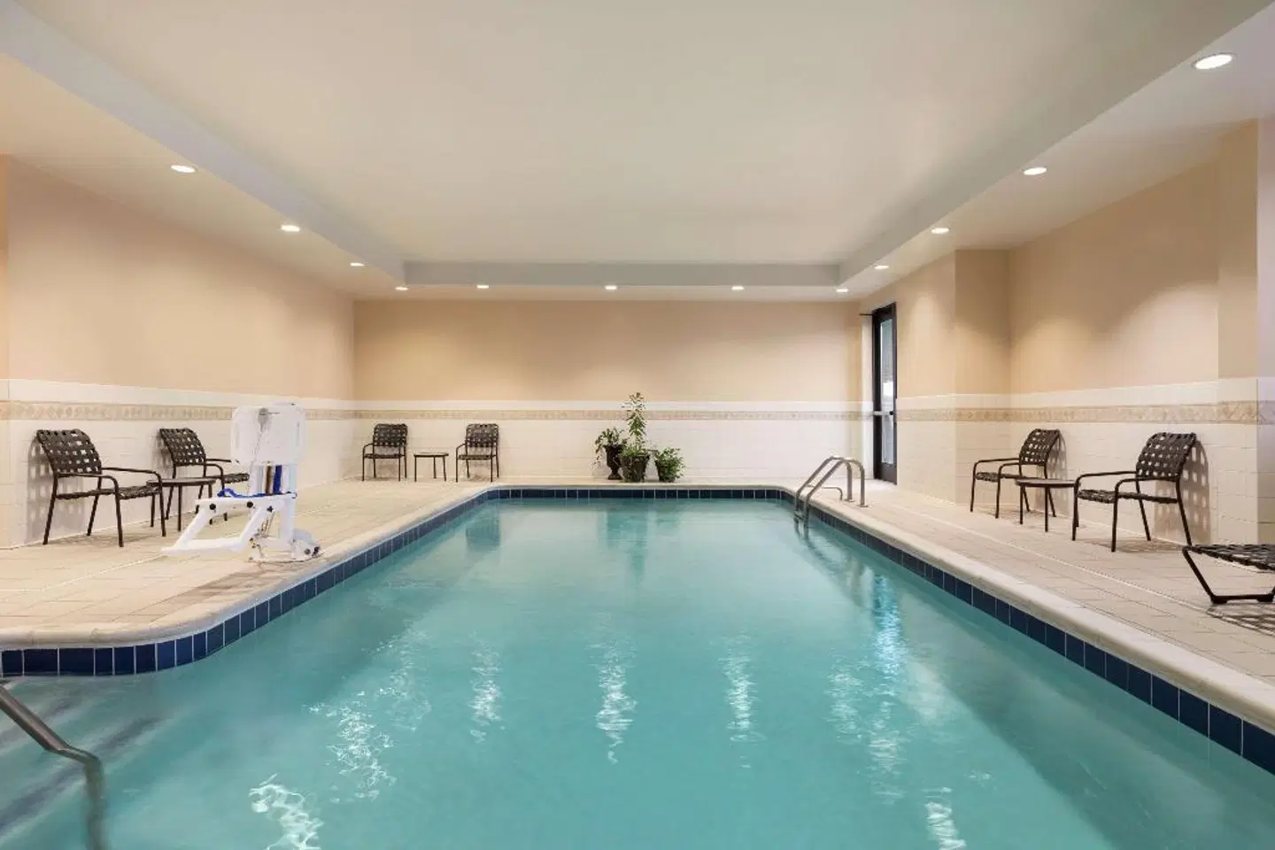 Hilton Garden Inn Troy Hallenbad