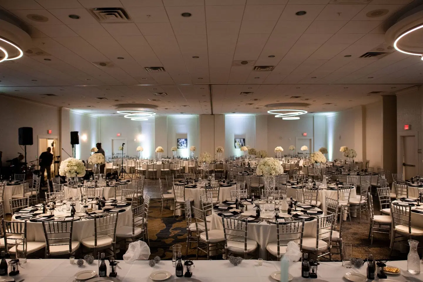 Delta Hotels by Marriott Utica Restaurant