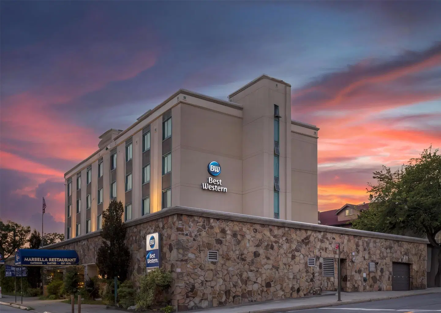 Best Western Queens Gold Coast EXTERIOR