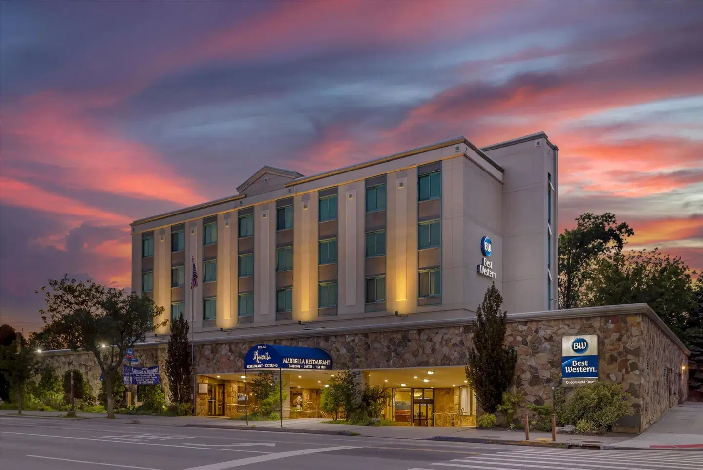 Best Western Queens Gold Coast EXTERIOR
