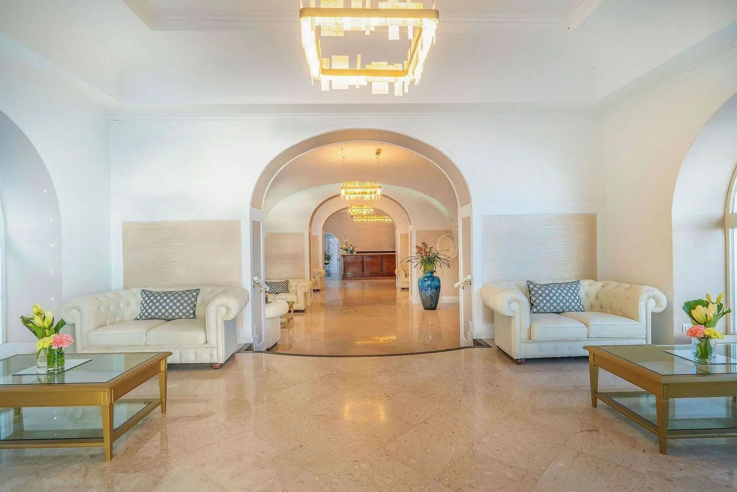 Lloyd's Baia Hotel LOUNGE_LOBBY