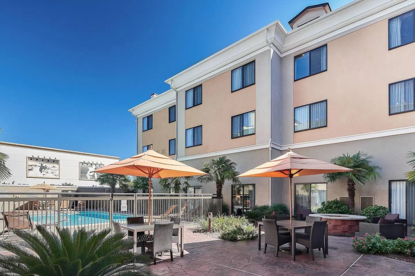 Courtyard by Marriott Shreveport-Bossier City/Louisiana Boardwalk EXTERIOR