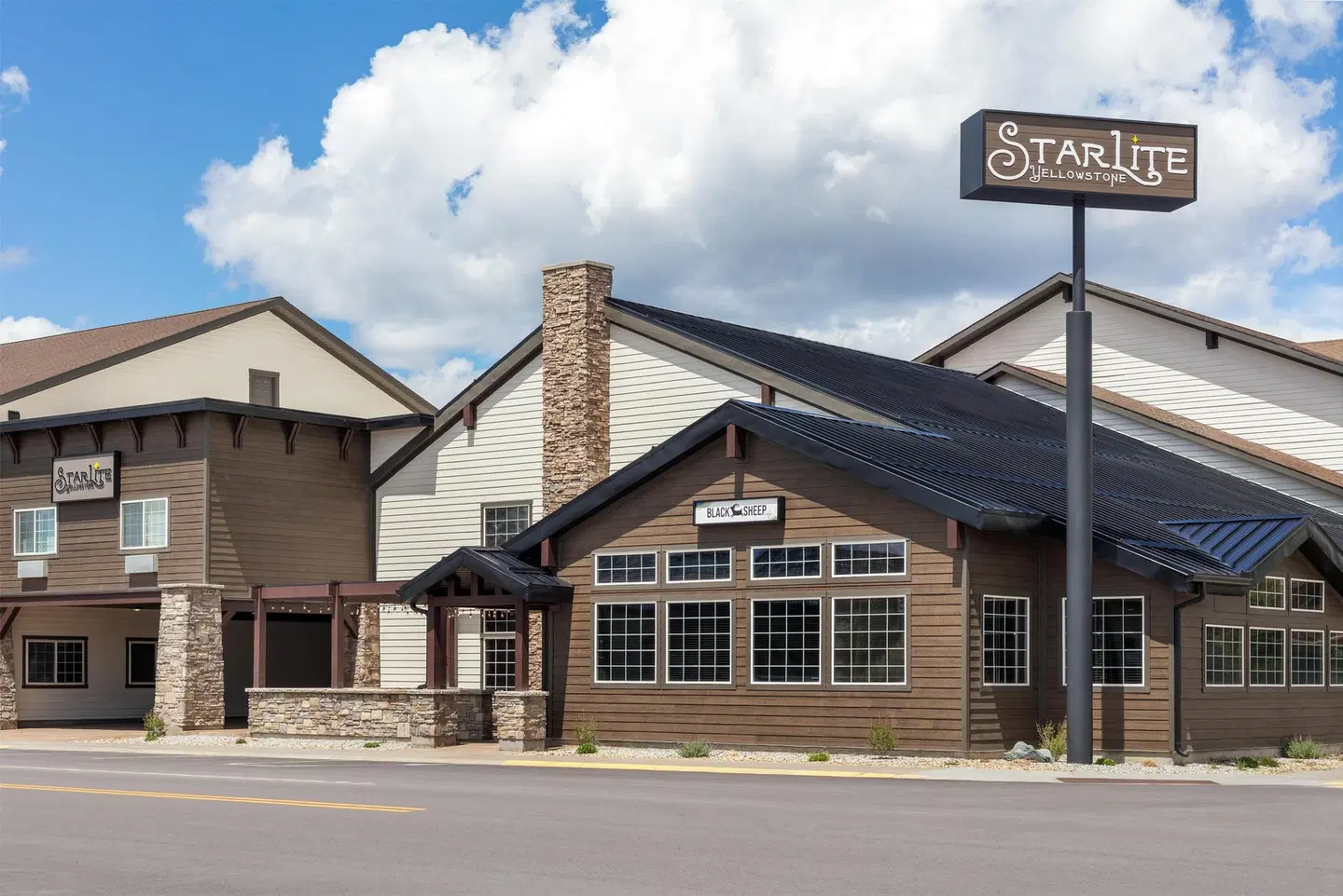 Starlite Yellowstone, Tapestry Collection by Hilton EXTERIOR