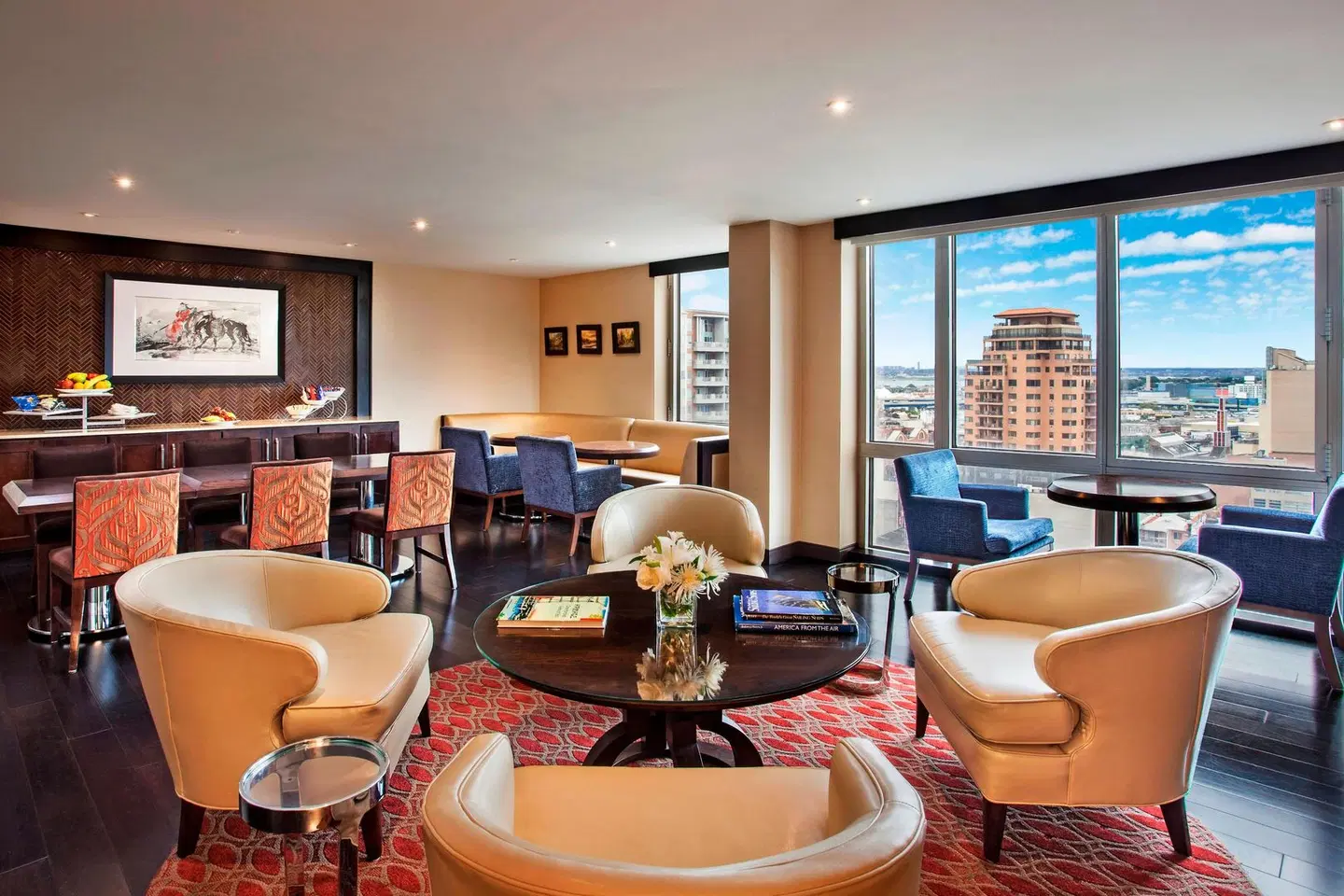 Sheraton LaGuardia East Hotel Bar