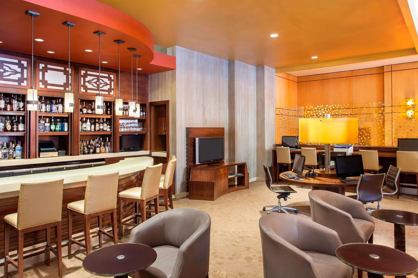 Sheraton LaGuardia East Hotel Bar