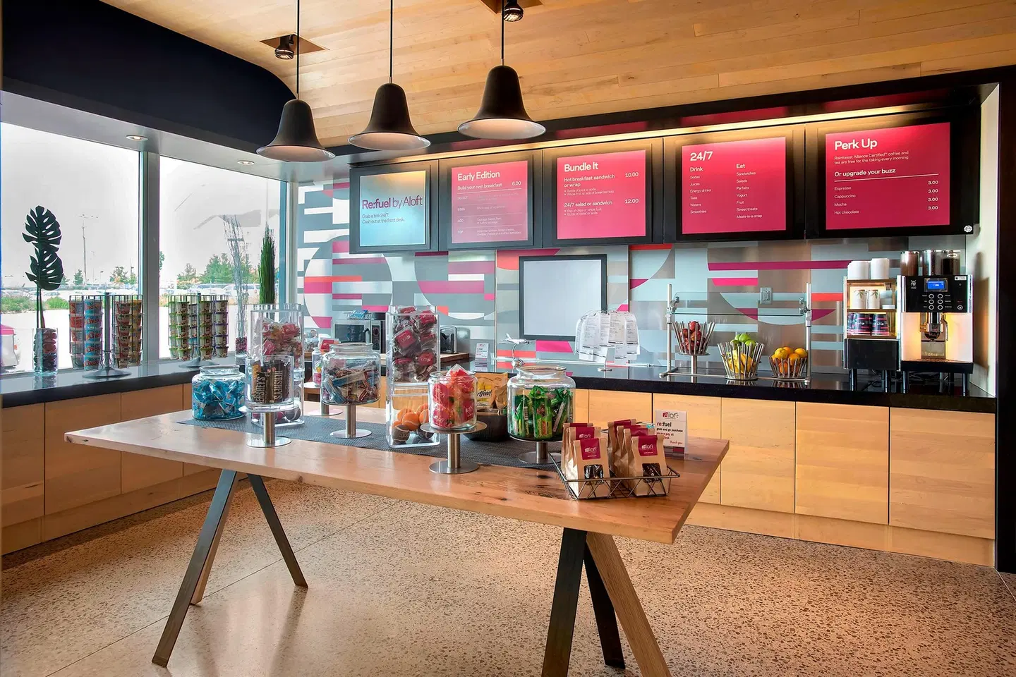 Aloft by Marriott Buffalo Airport Bar