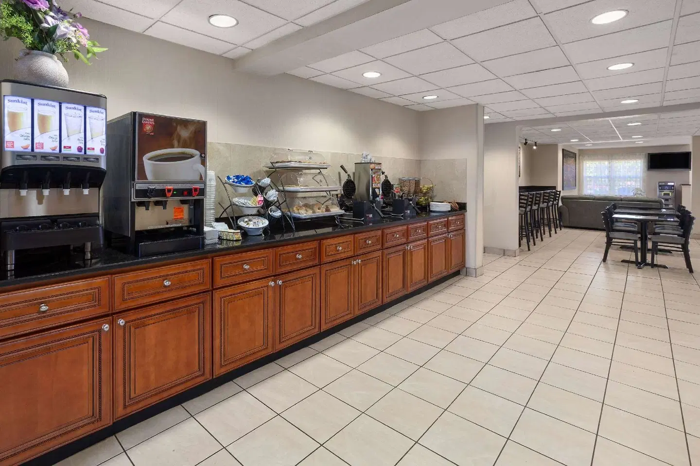 Microtel Inn & Suites by Wyndham Ann Arbor Restaurant