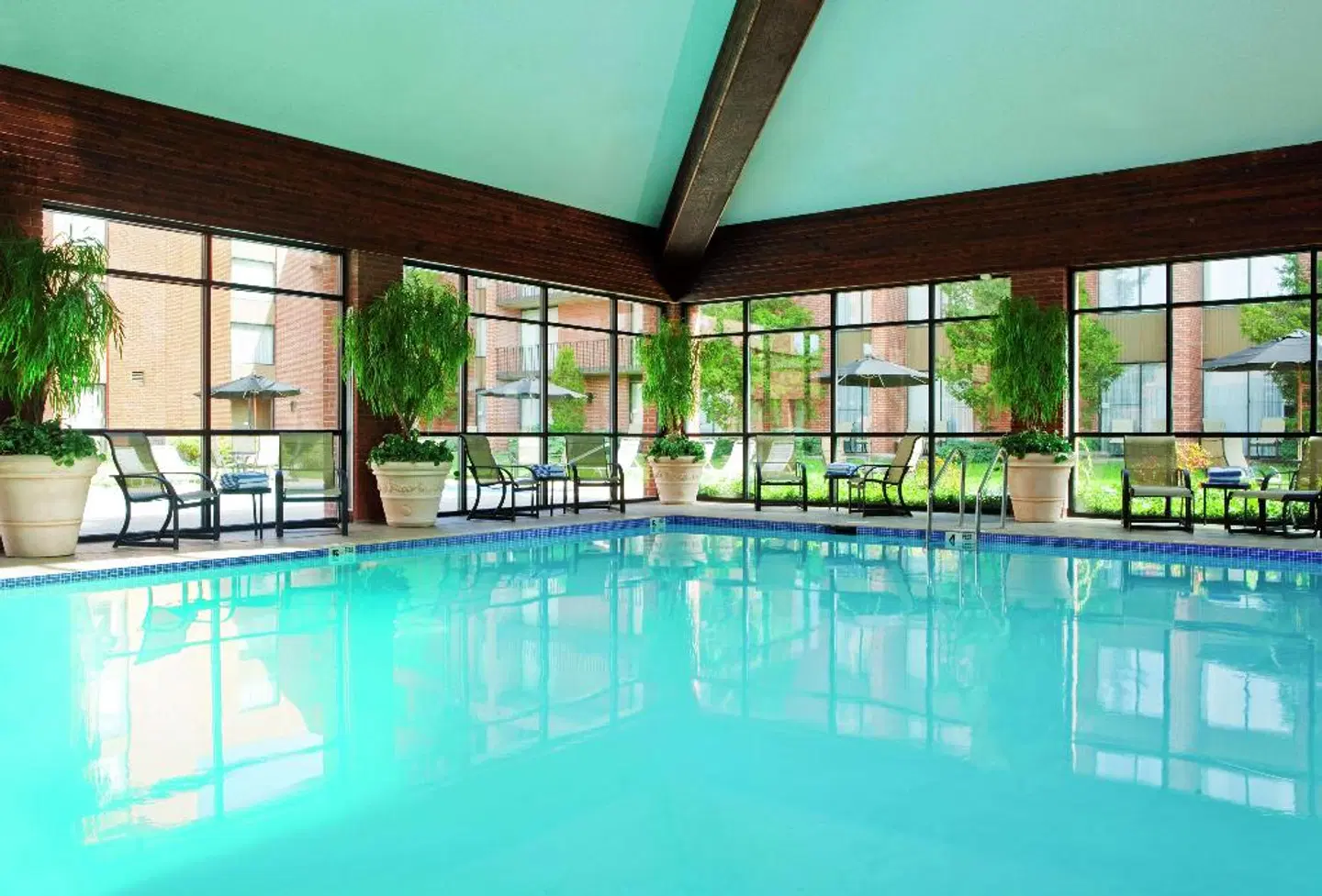 DoubleTree by Hilton Syracuse Hallenbad