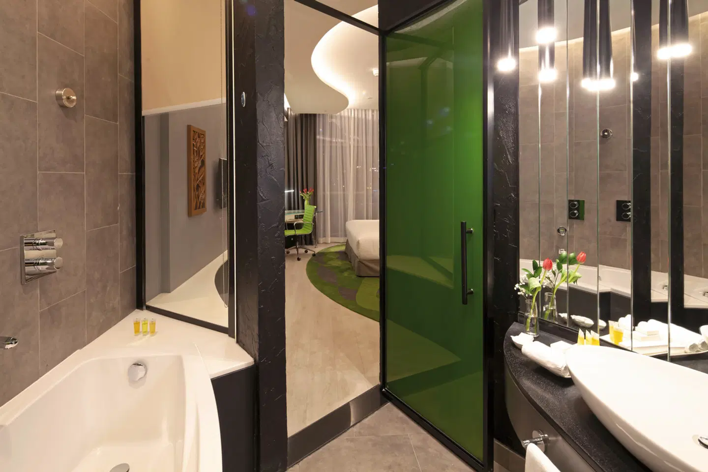 Al Khoory Sky Garden Hotel Badezimmer