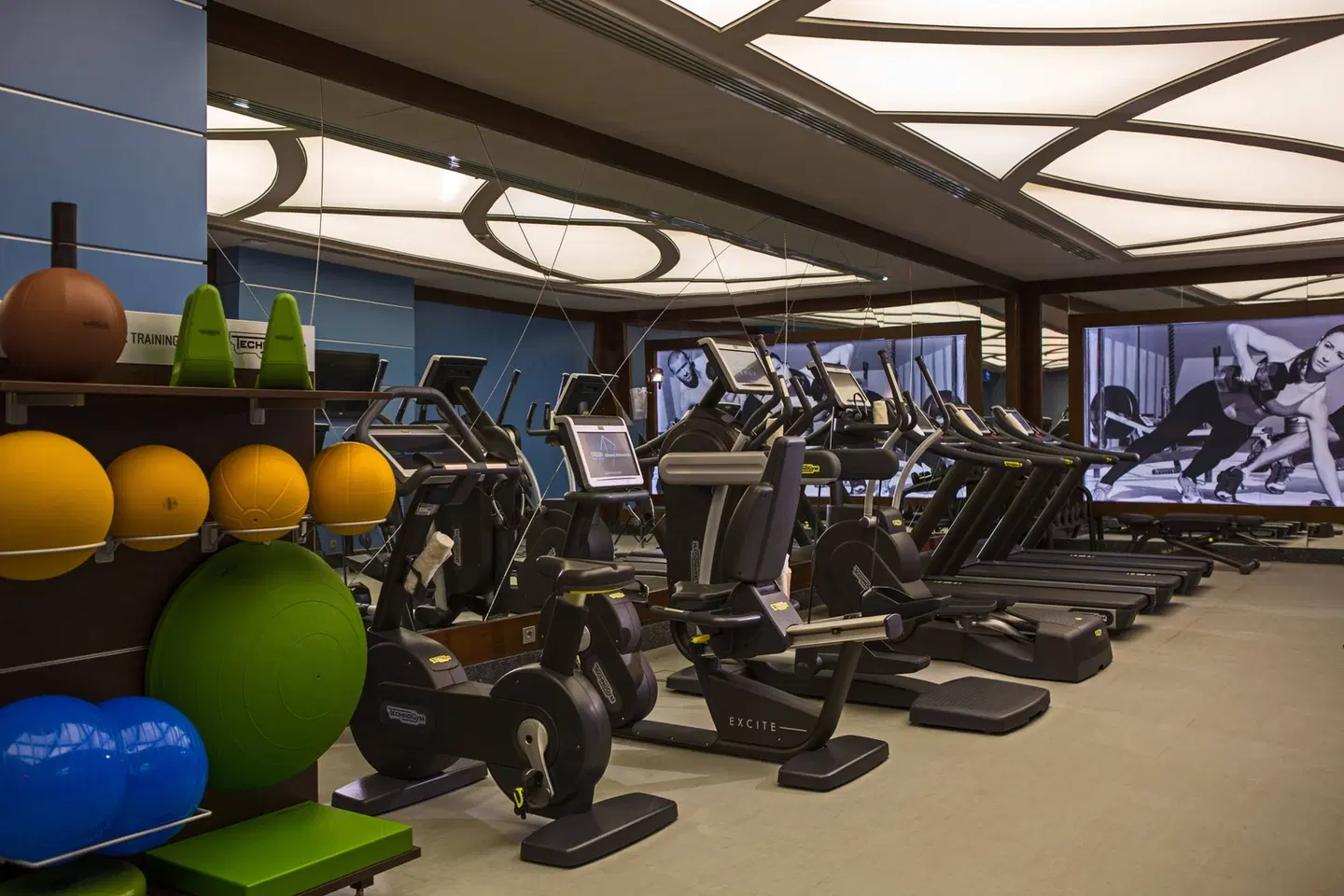 Renaissance Izmir Hotel SPORTS_AND_LEISURE