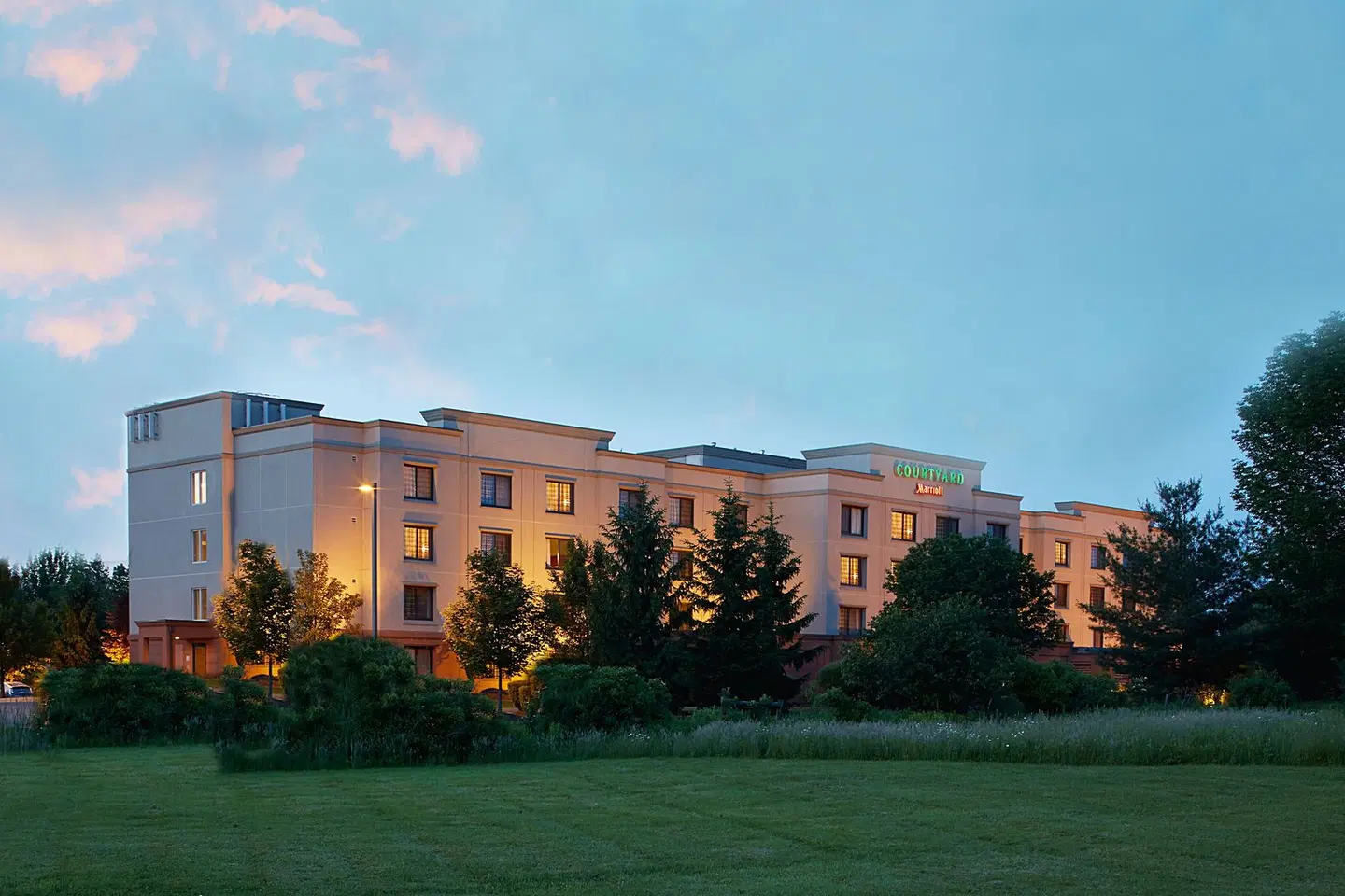 Courtyard by Marriott Ithaca Airport/University EXTERIOR