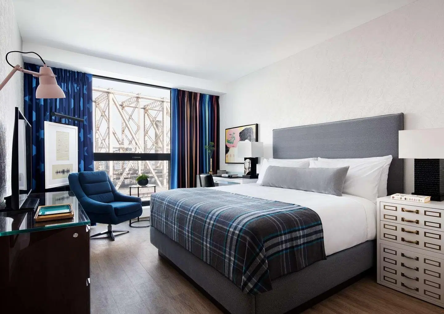 Graduate New York ROOM_EXAMPLE