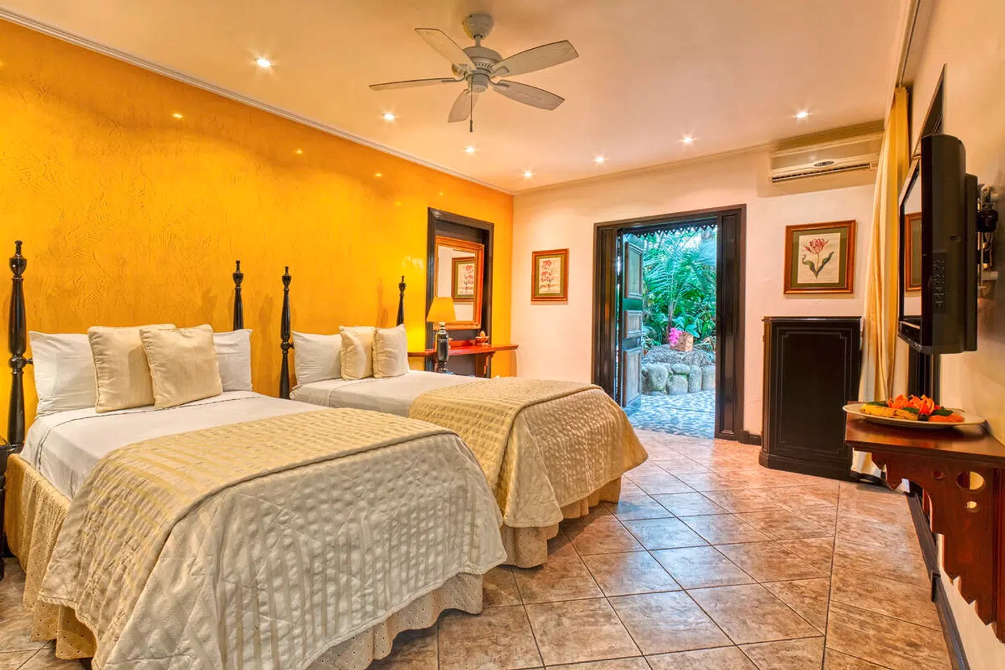 Villa Caletas ROOM_EXAMPLE