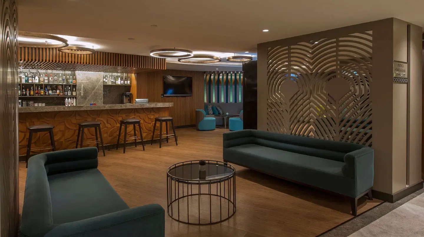 DoubleTree by Hilton Istanbul Sirkeci Bar