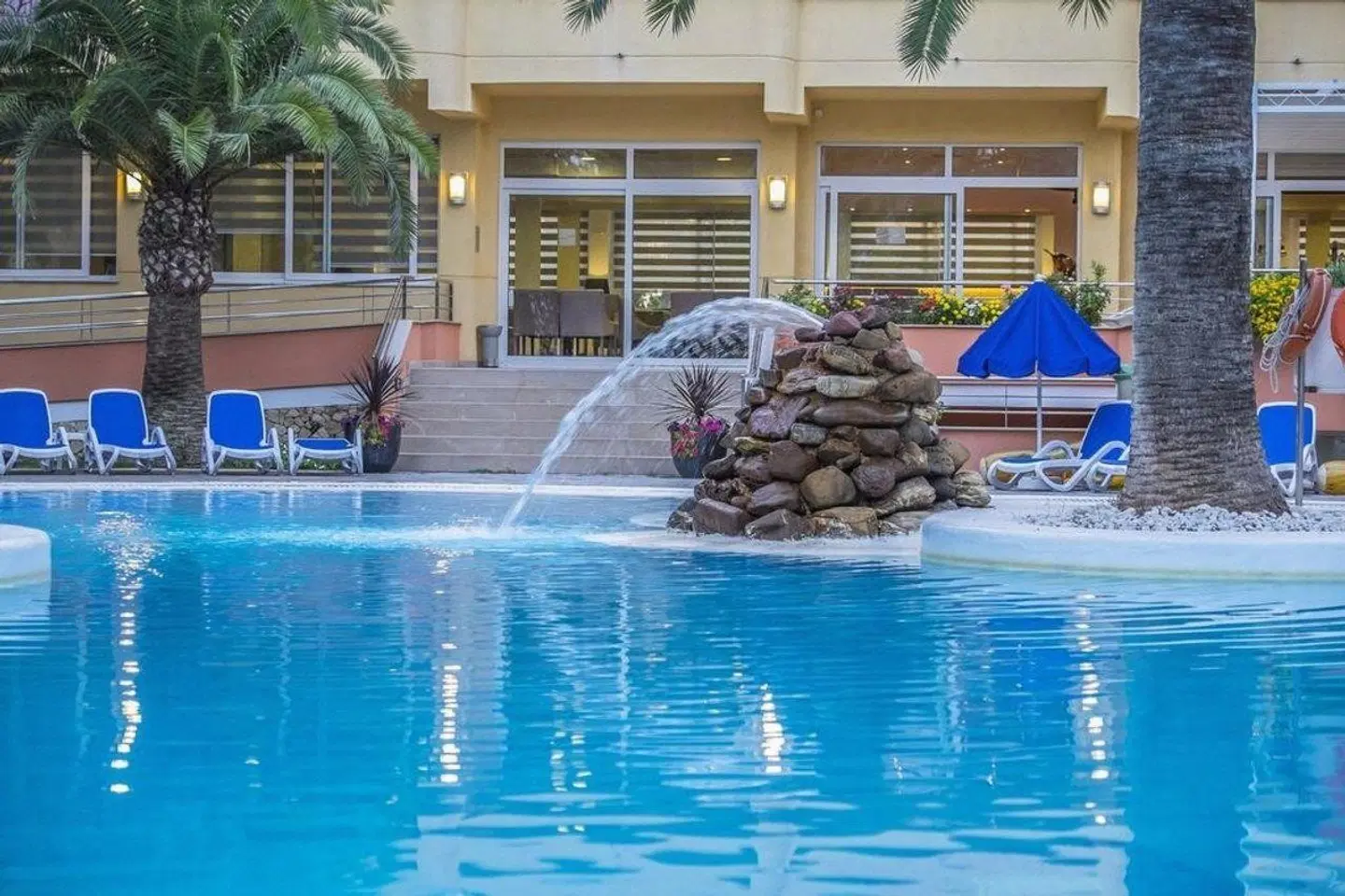 Sagitario Playa OUTDOOR_POOL