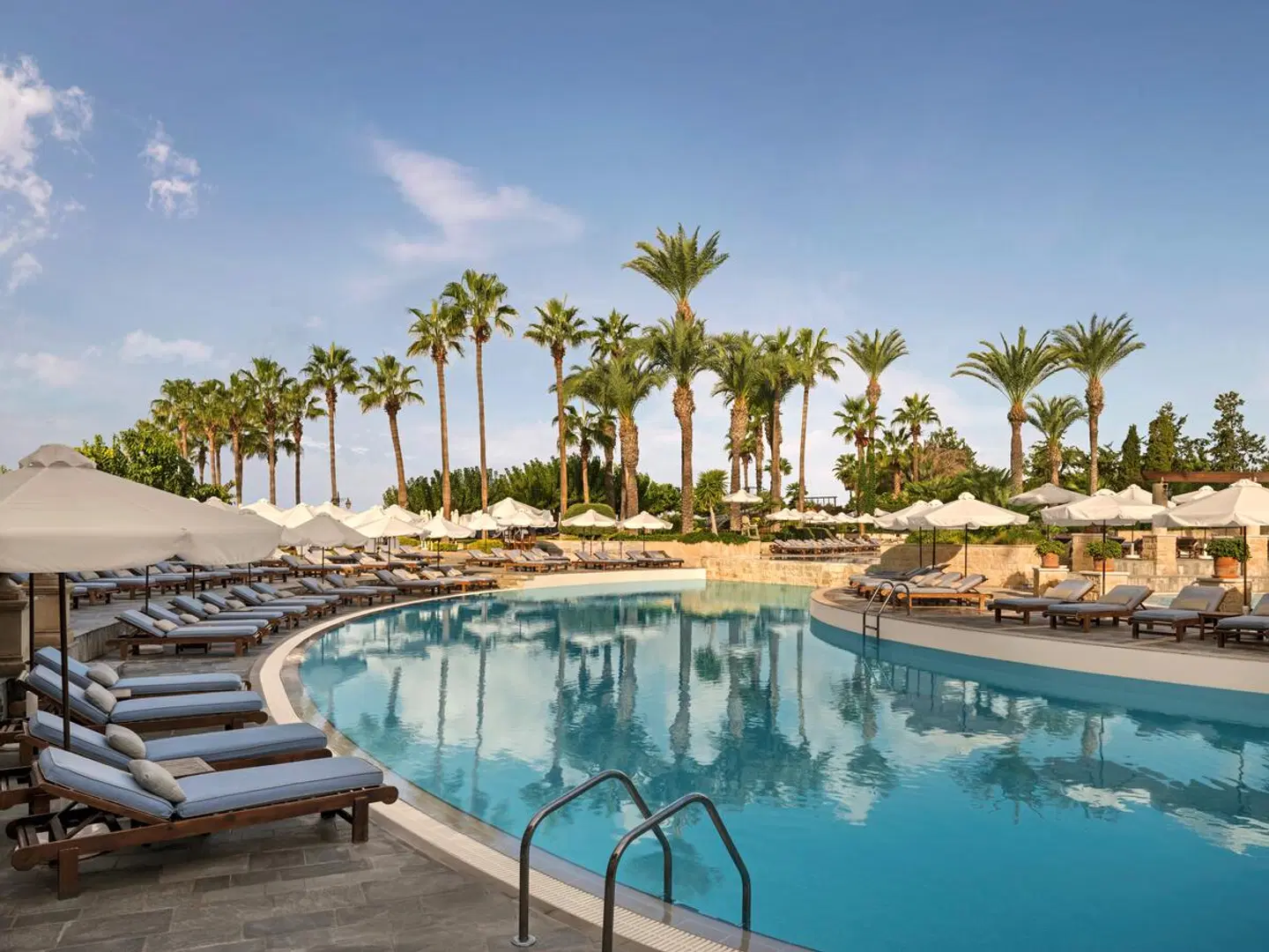 Elysium OUTDOOR_POOL