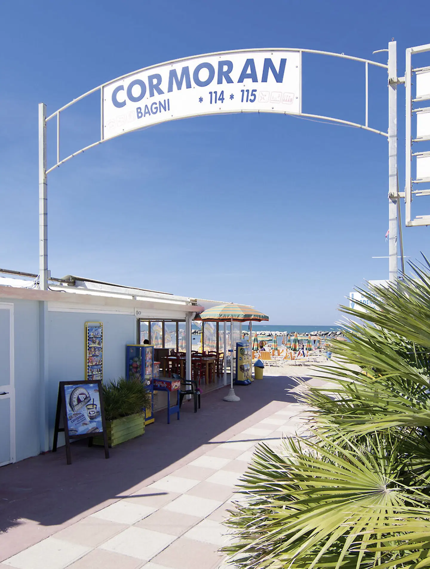 Cormoran EXTERIOR