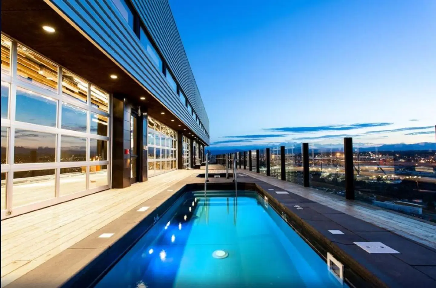 The Source Hotel OUTDOOR_POOL