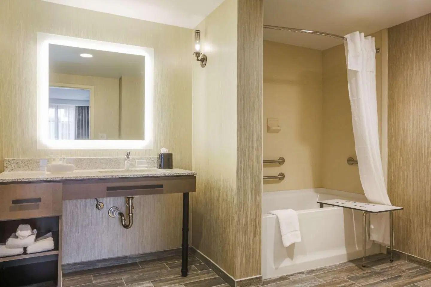 Homewood Suites By Hilton Charleston Historic District Badezimmer