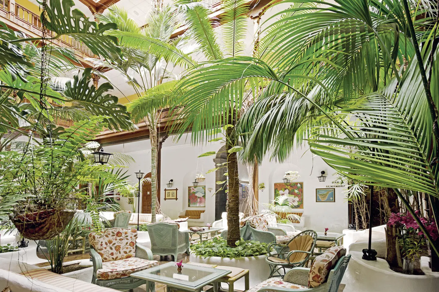 Monopol LOUNGE_LOBBY