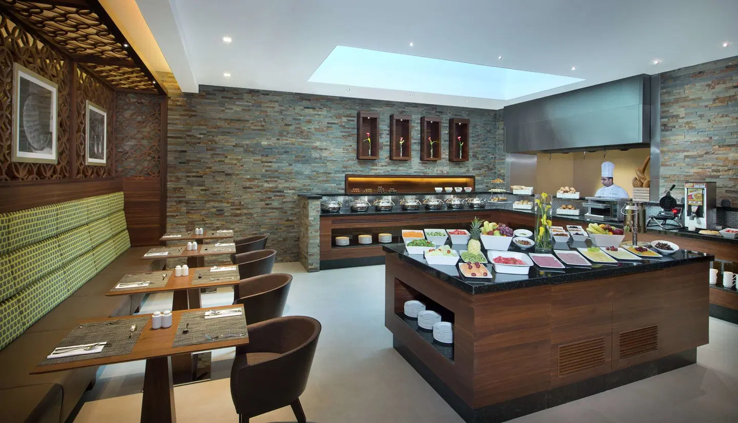 Hilton Garden Inn Dubai Deira Restaurant