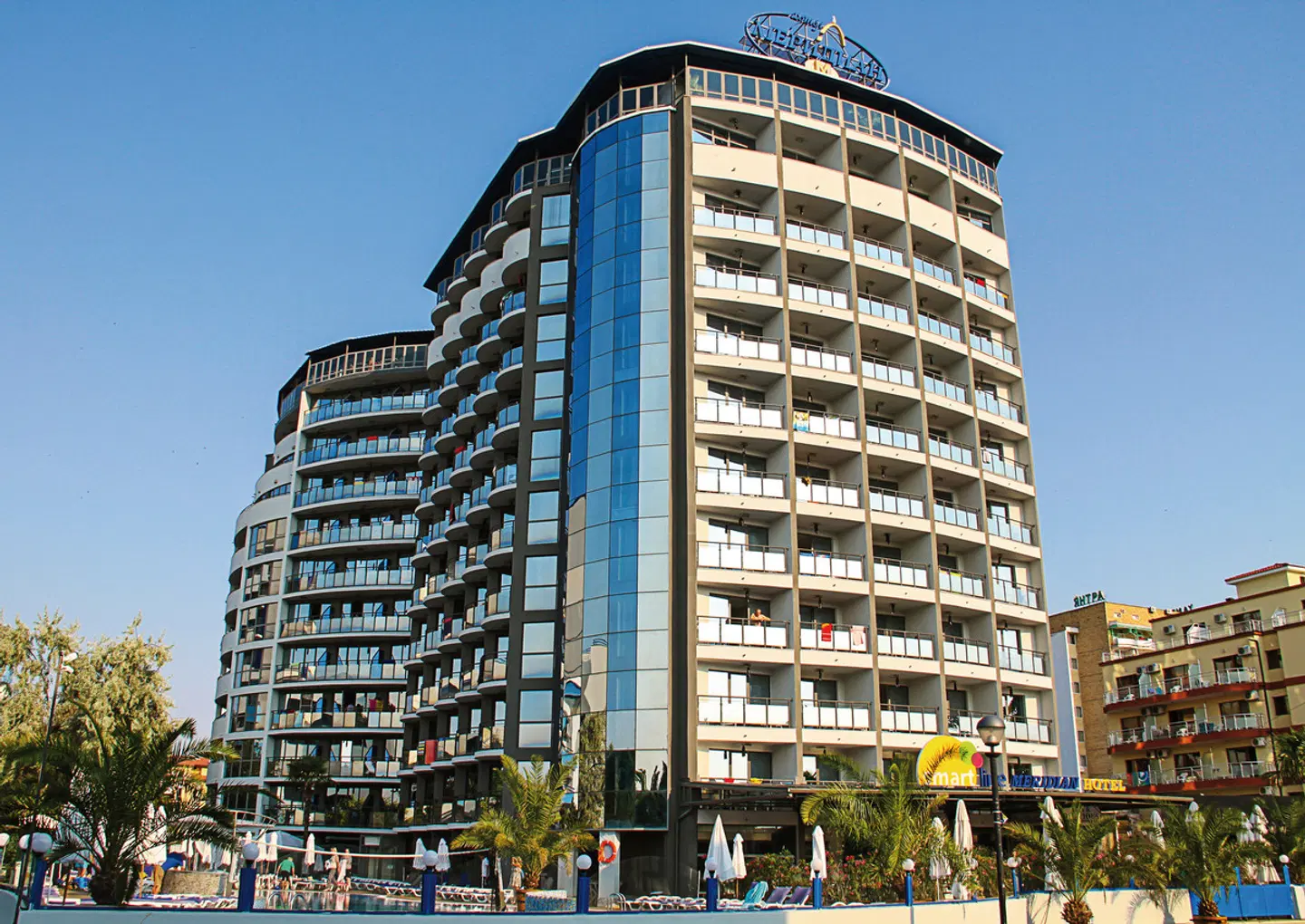 Meridian EXTERIOR
