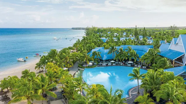 Victoria Beachcomber Resort & Spa OUTDOOR_POOL