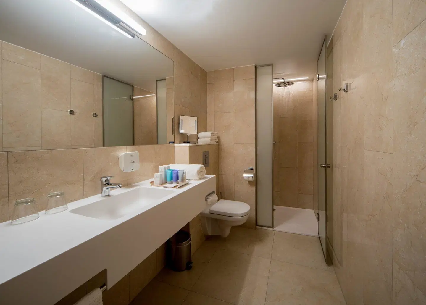 Metropol Spa Hotel Badezimmer