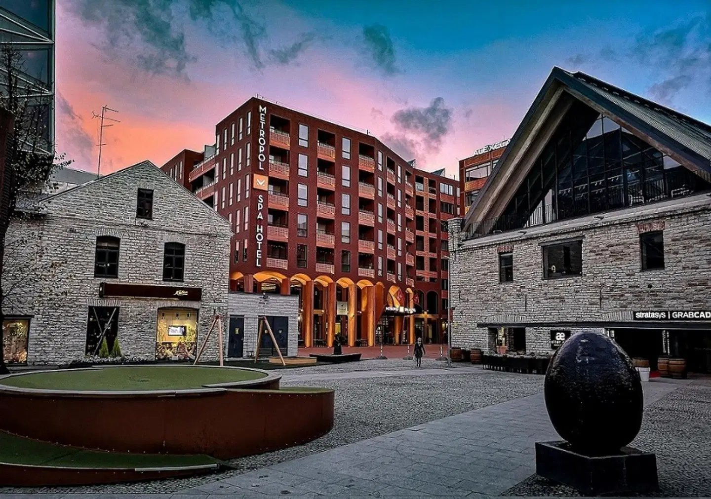 Metropol Spa Hotel EXTERIOR