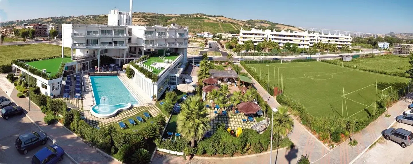 SeaPark Resort & Spa EXTERIOR