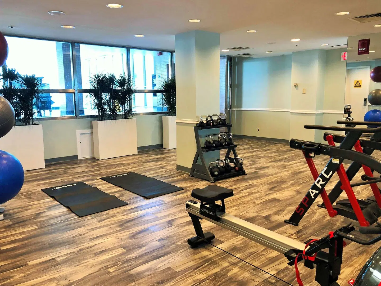 Hilton Newark Airport SPORTS_AND_LEISURE