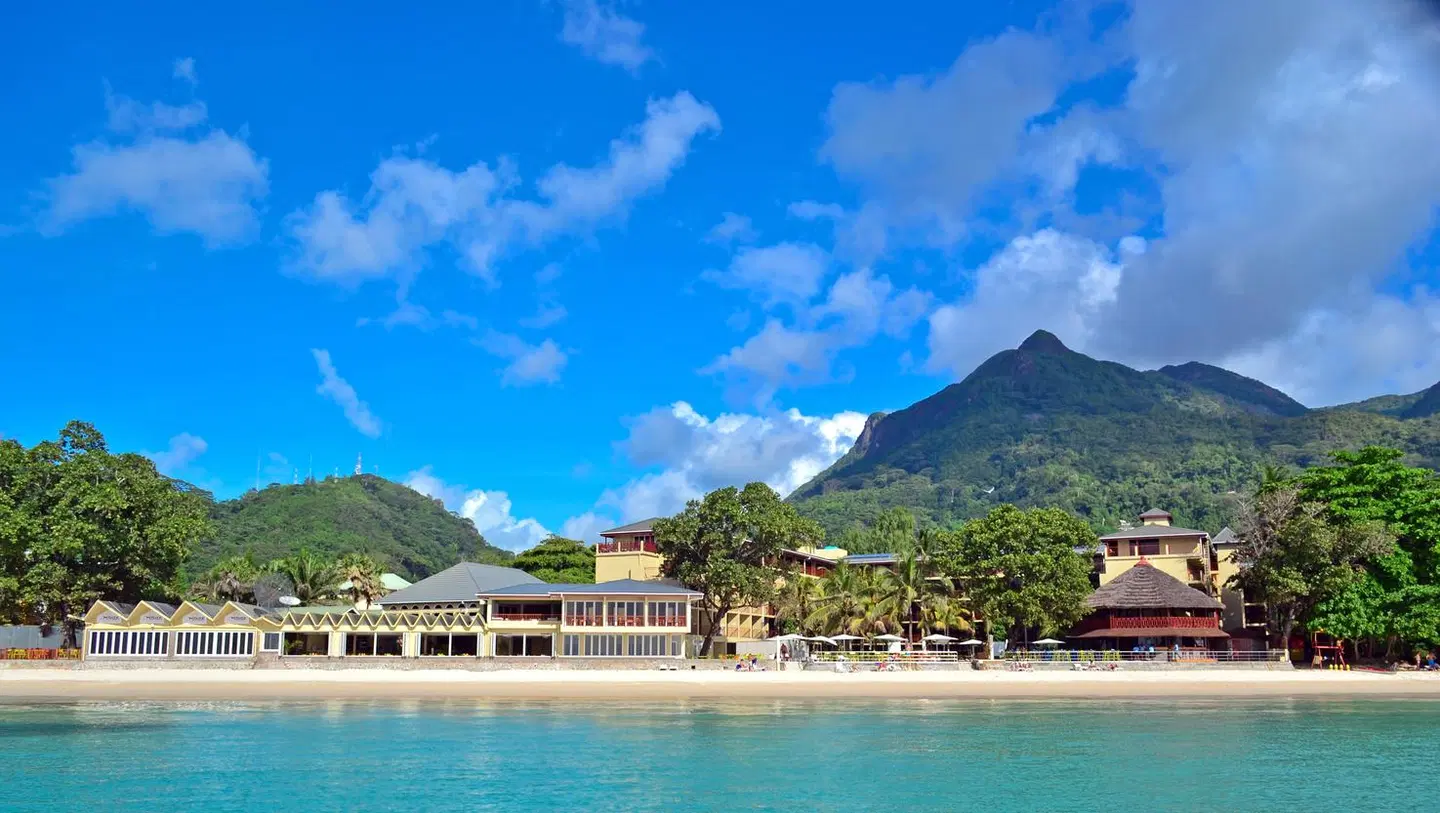 Coral Strand Smart Choice Hotel LANDSCAPE