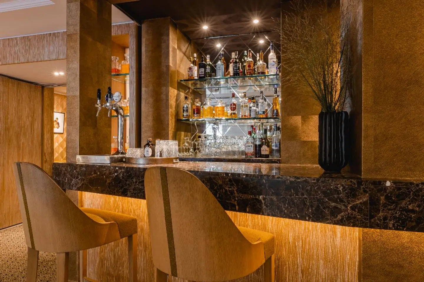 Madison Bar