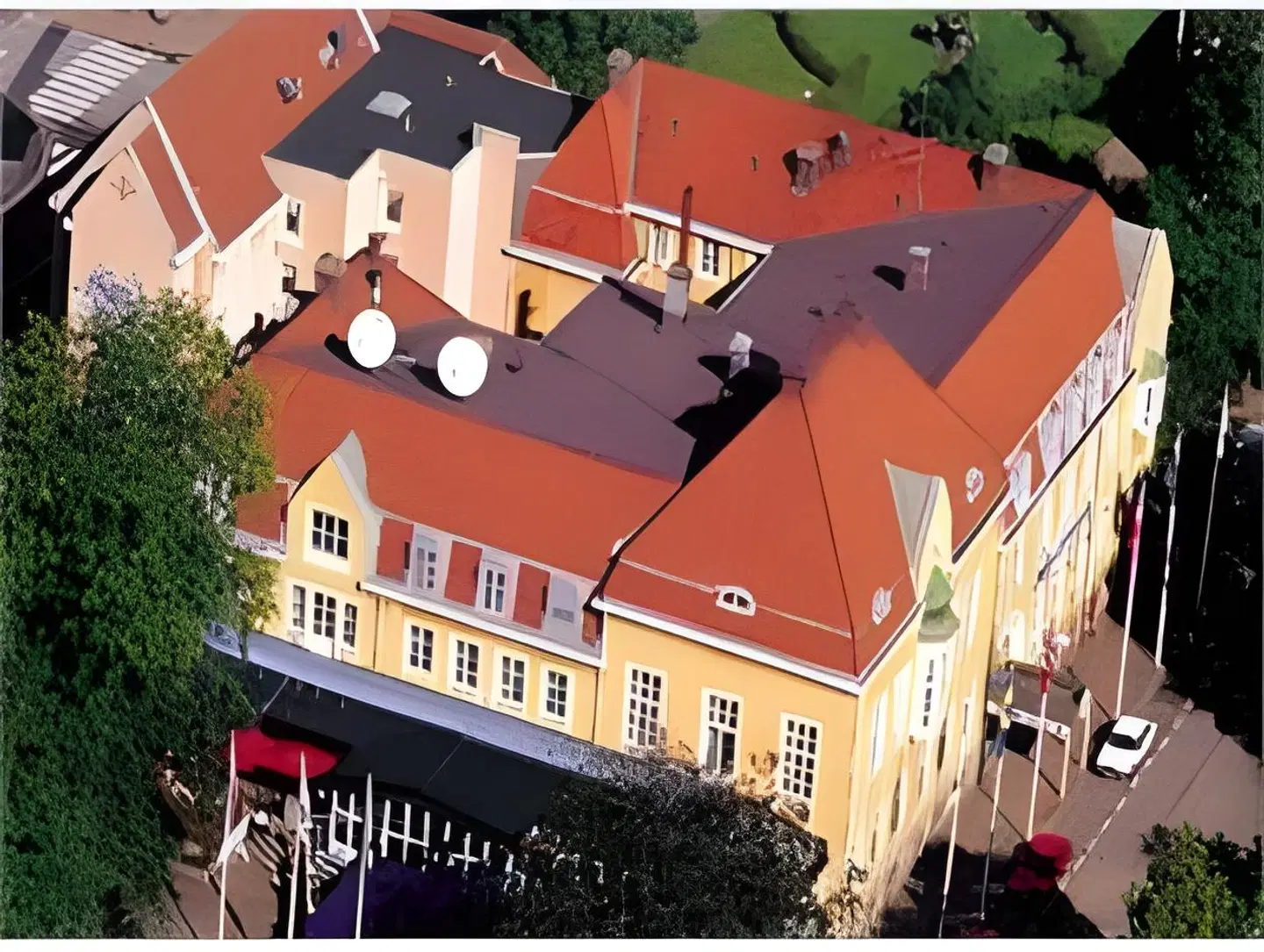 First Hotel Grand Alingsås EXTERIOR