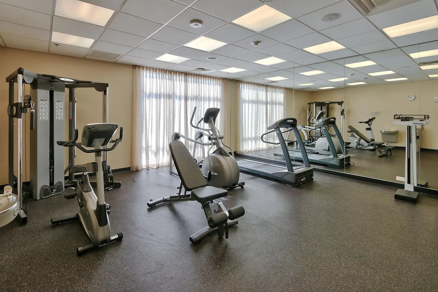 Holiday Inn Roswell by IHG SPORTS_AND_LEISURE