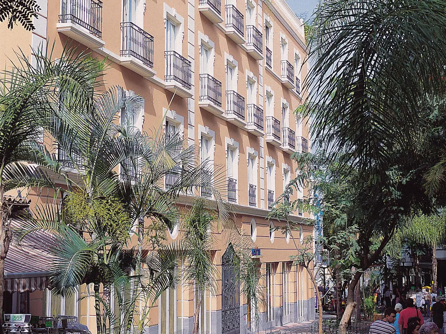 Hotel RF Astoria EXTERIOR