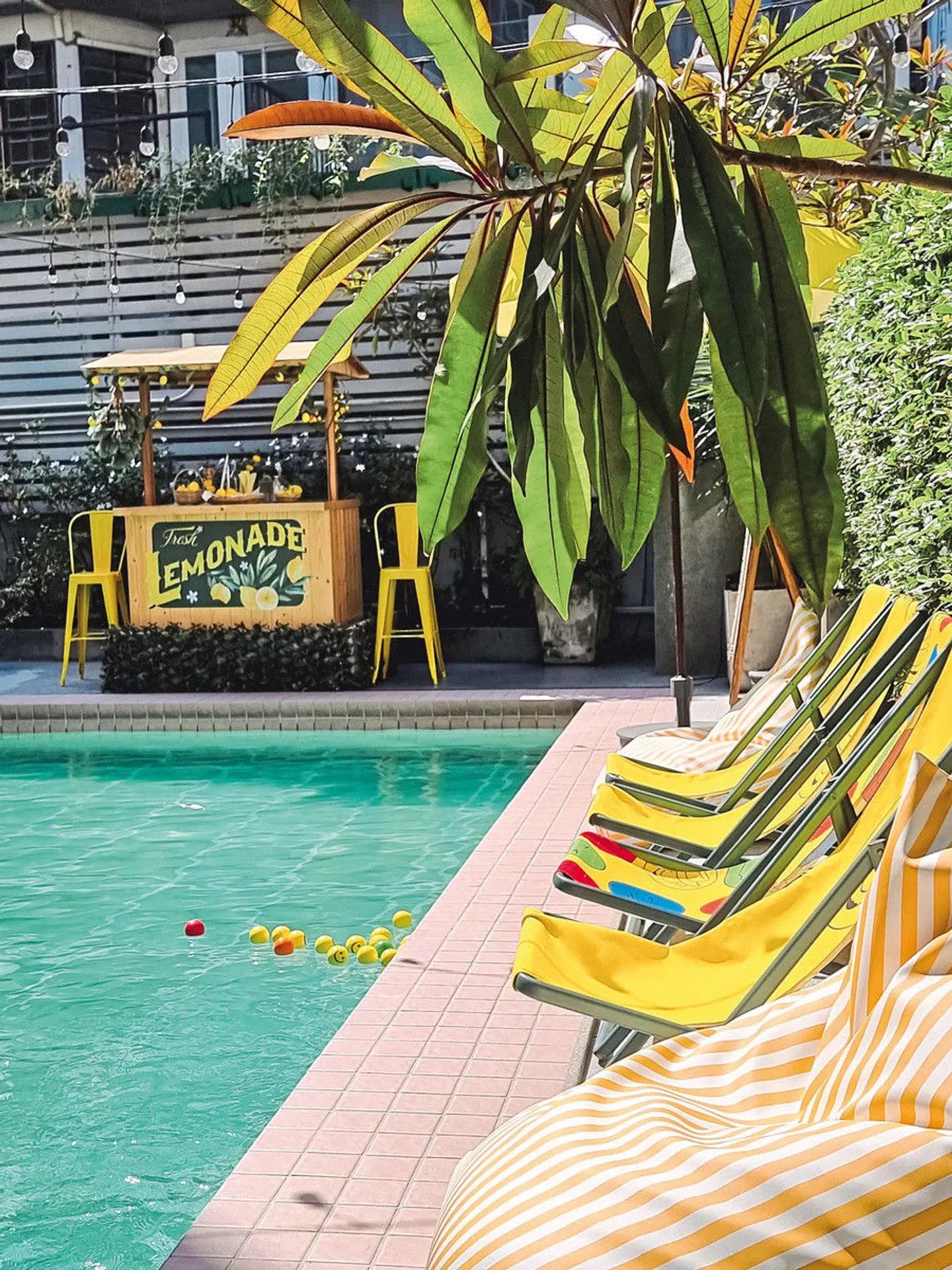 Josh Hotel OUTDOOR_POOL