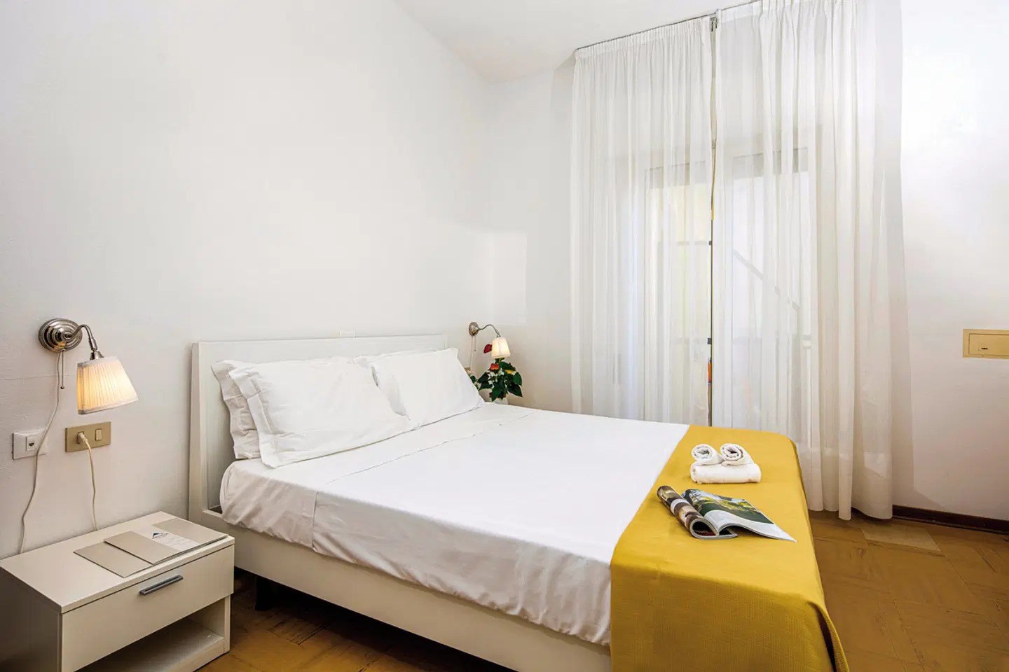 Astor ROOM_EXAMPLE