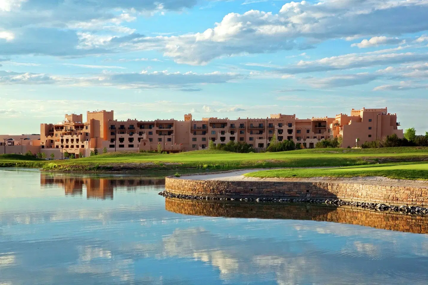 Hilton Santa Fe Buffalo Thunder Strand